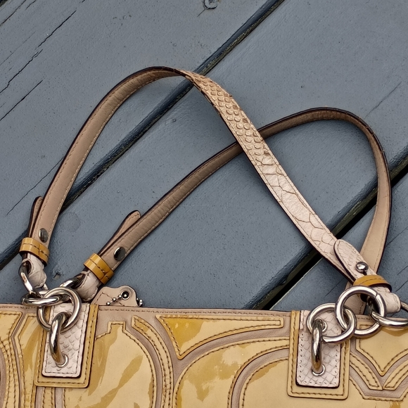 Coach Signature Beige Patent Leather Logo Tote Bag K1071-16449 Vintage - Picture 5 of 13